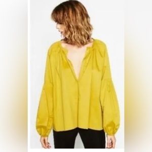 Zara Women’s Puff Sleeve Blouse